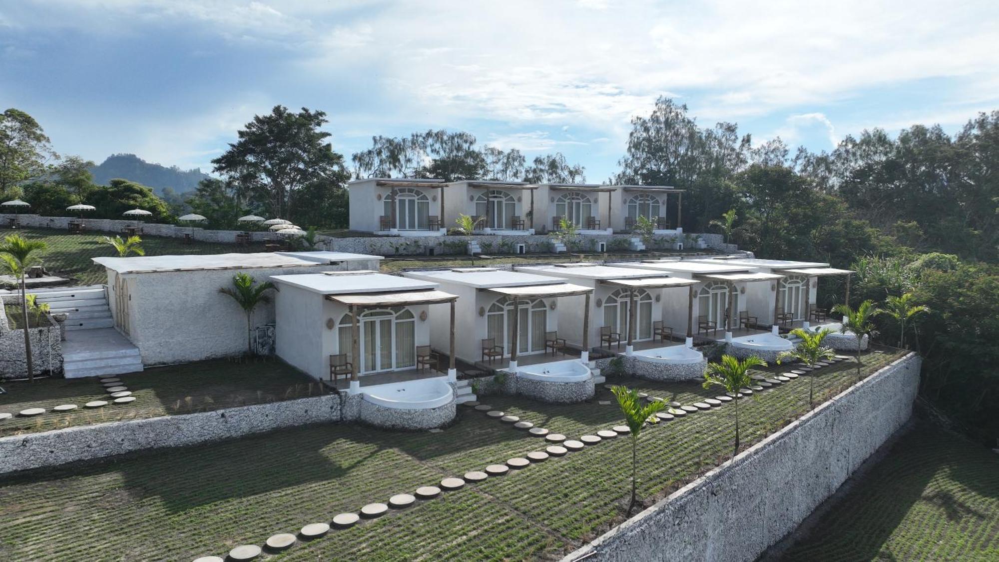 Cinze Villas And Hot Spring كوبوبانلوكان المظهر الخارجي الصورة