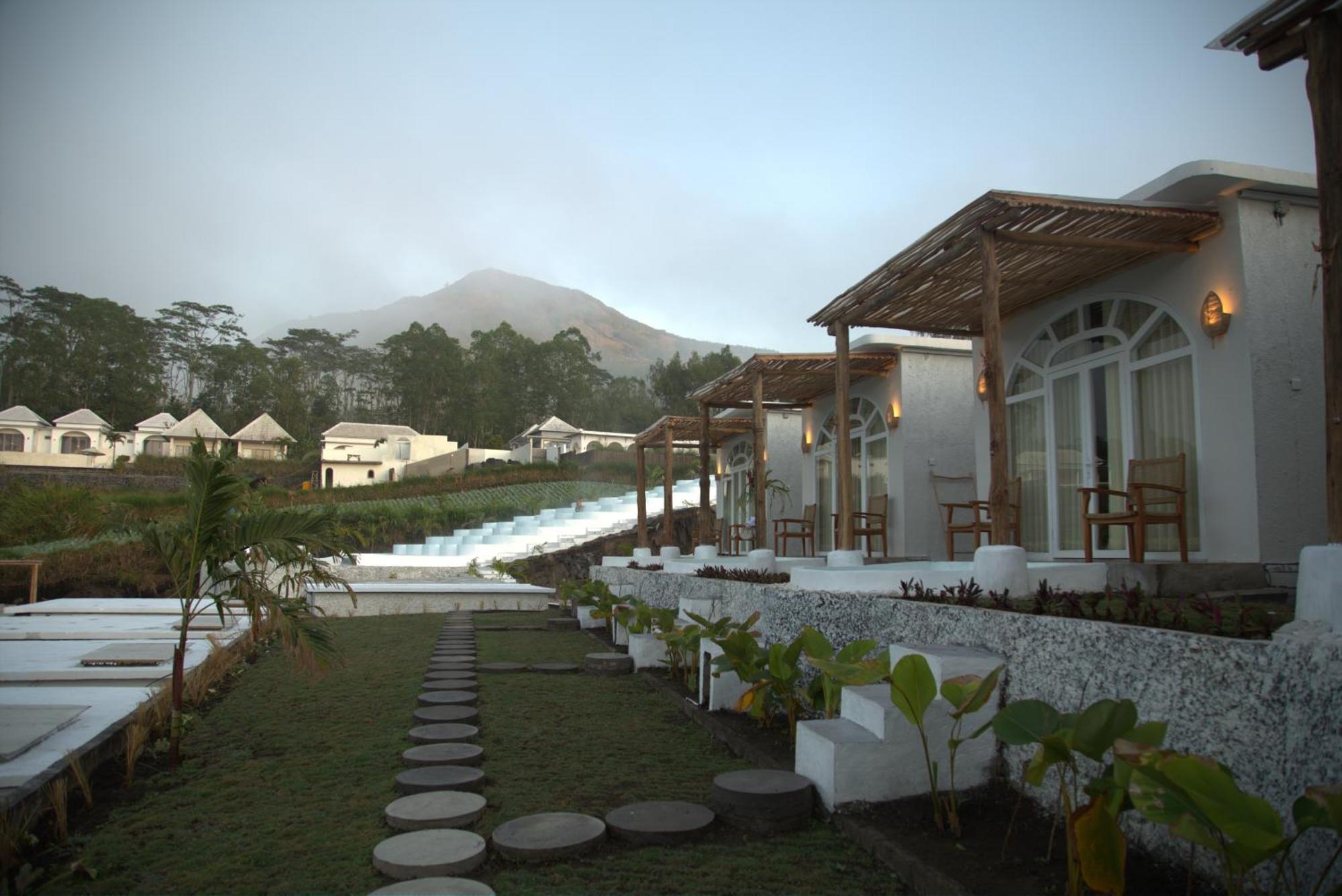 Cinze Villas And Hot Spring كوبوبانلوكان المظهر الخارجي الصورة